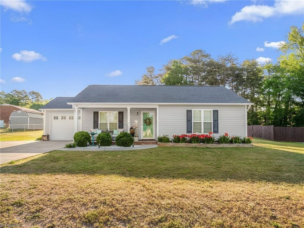 Property Photo: 729 Bailey Road NC 27107