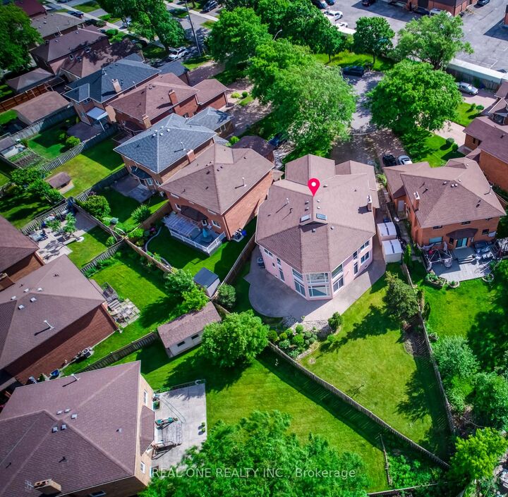 Property Photo: 71 Stock Avenue ON M8Z 5C5