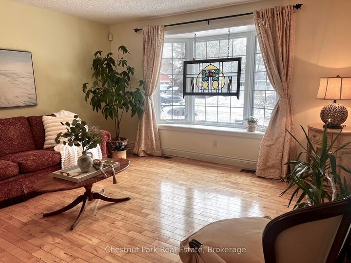 Property Photo:  135 Christopher Avenue  ON L9Z 1S4 