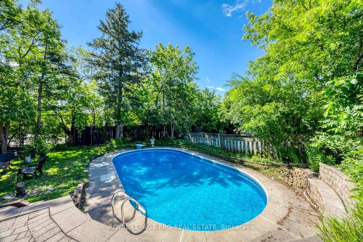 598 Wildwood Drive — photo 1