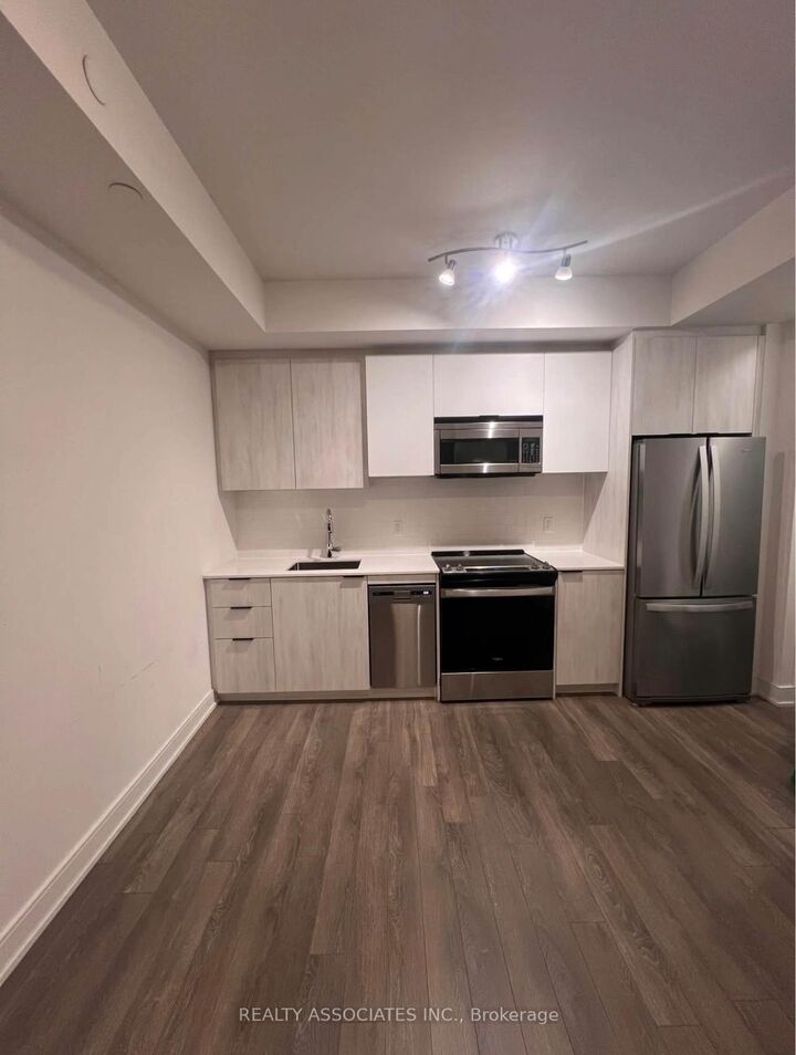 Property Photo:  1350 Ellesmere Road 627  ON M1P 2X9 