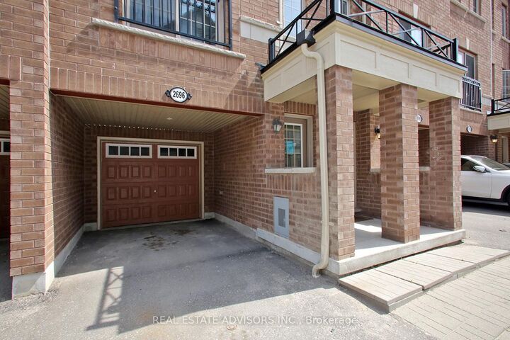 Property Photo:  2696 Deputy Minister Path 169  ON L1H 7K4 
