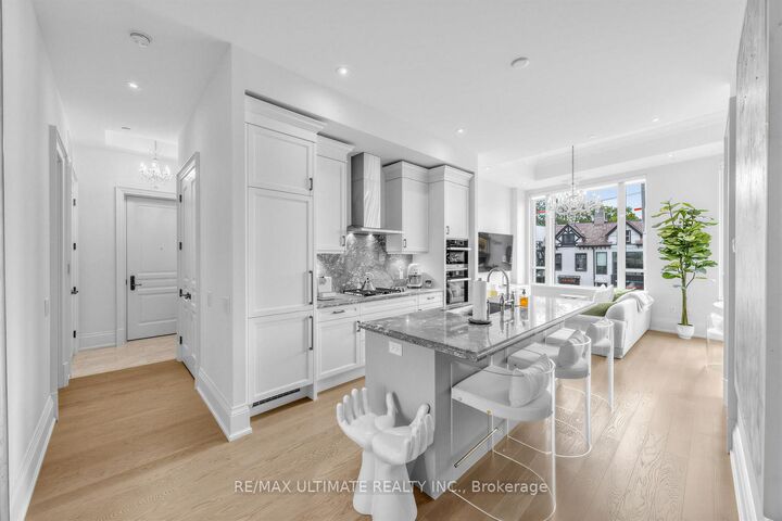 Property Photo: 133 Hazelton Avenue 202 ON M5R 0A6