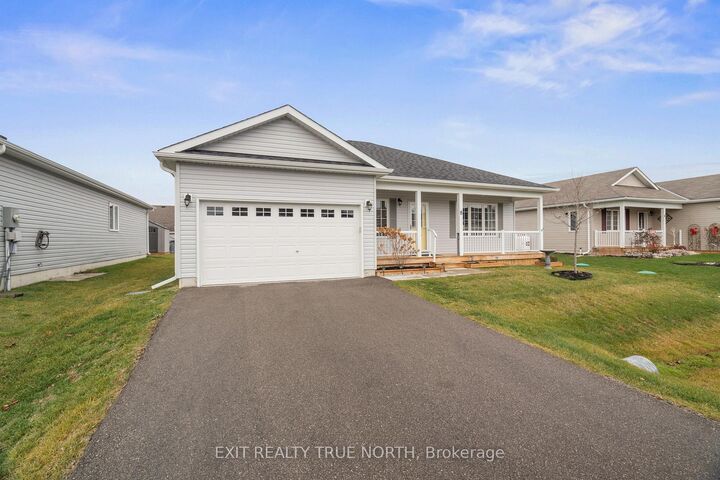 Property Photo: 8 Sinclair Crescent ON L3V 8J9