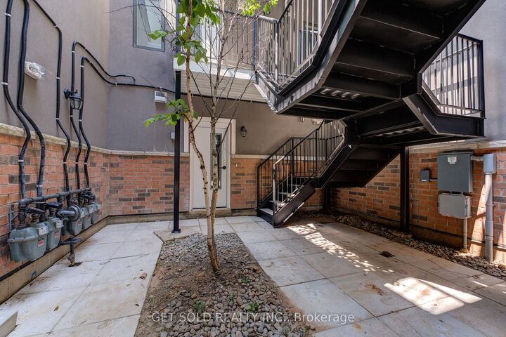 Property Photo:  6701 Thorold Stone Road 4  ON L2J 1B3 