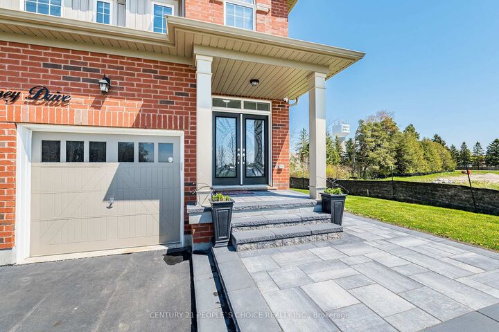 Property Photo: 31 Rainey Drive ON L9W 7R5