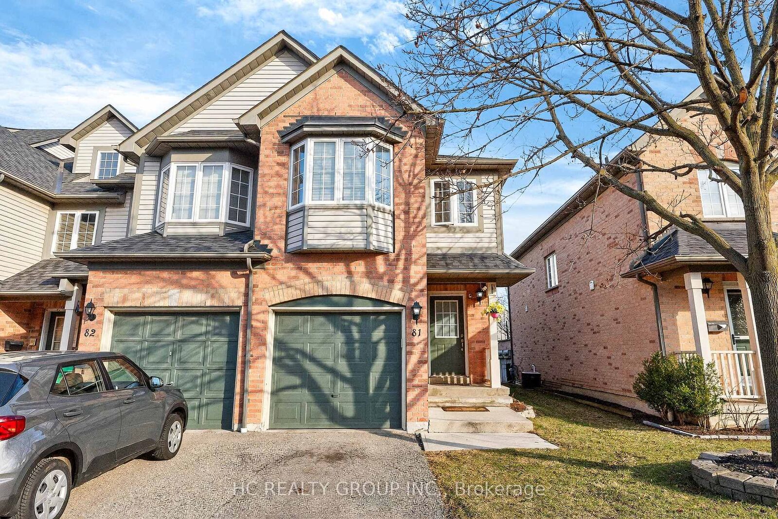 Property Photo: 2080 Leanne Boulevard 81 ON L5K 2S6