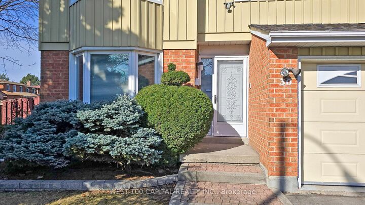 30 Wintermute Boulevard — photo 1