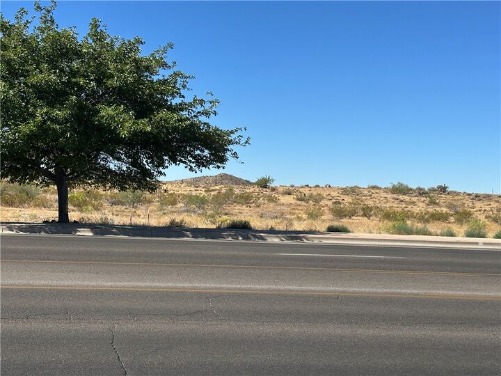 Property Photo:  00000 Hualapai Mtn Rd  AZ 86401 