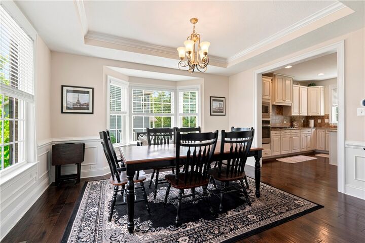 Property Photo:  106 Victoria Ct  PA 15136 