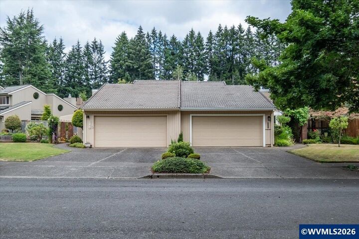 Property Photo:  1144 Cayuse Cir SE  OR 97306 