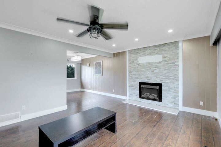 11331 Seafield Crescent — photo 1