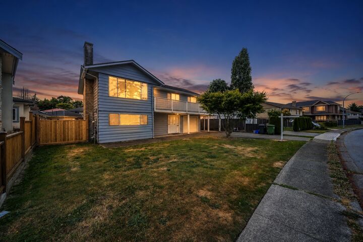 6439 Azure Road — photo 1