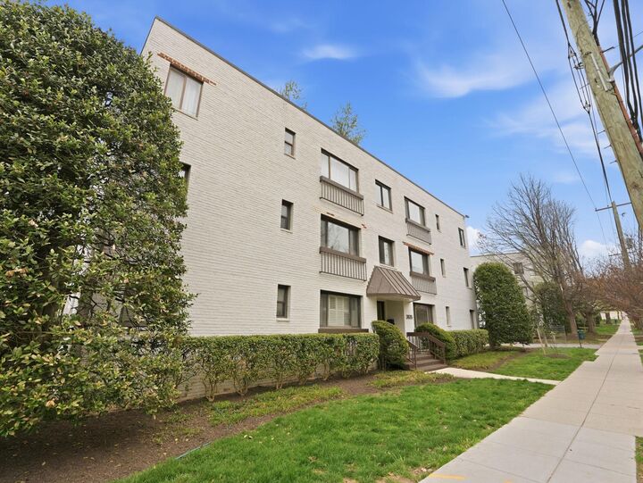 Property Photo: 3835 Davis Place NW 2 DC 20007