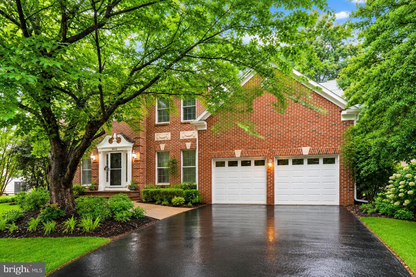 Property Photo: 46932 Foxstone Place VA 20165