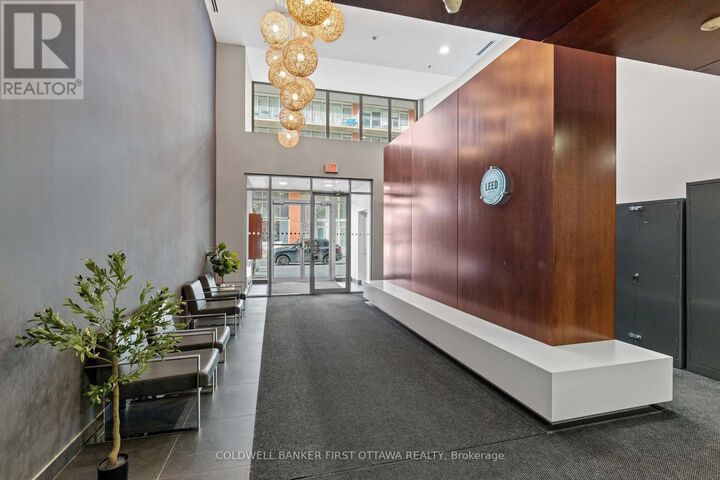 Property Photo:  360 McLeod Street 209  ON K2P 1A9 