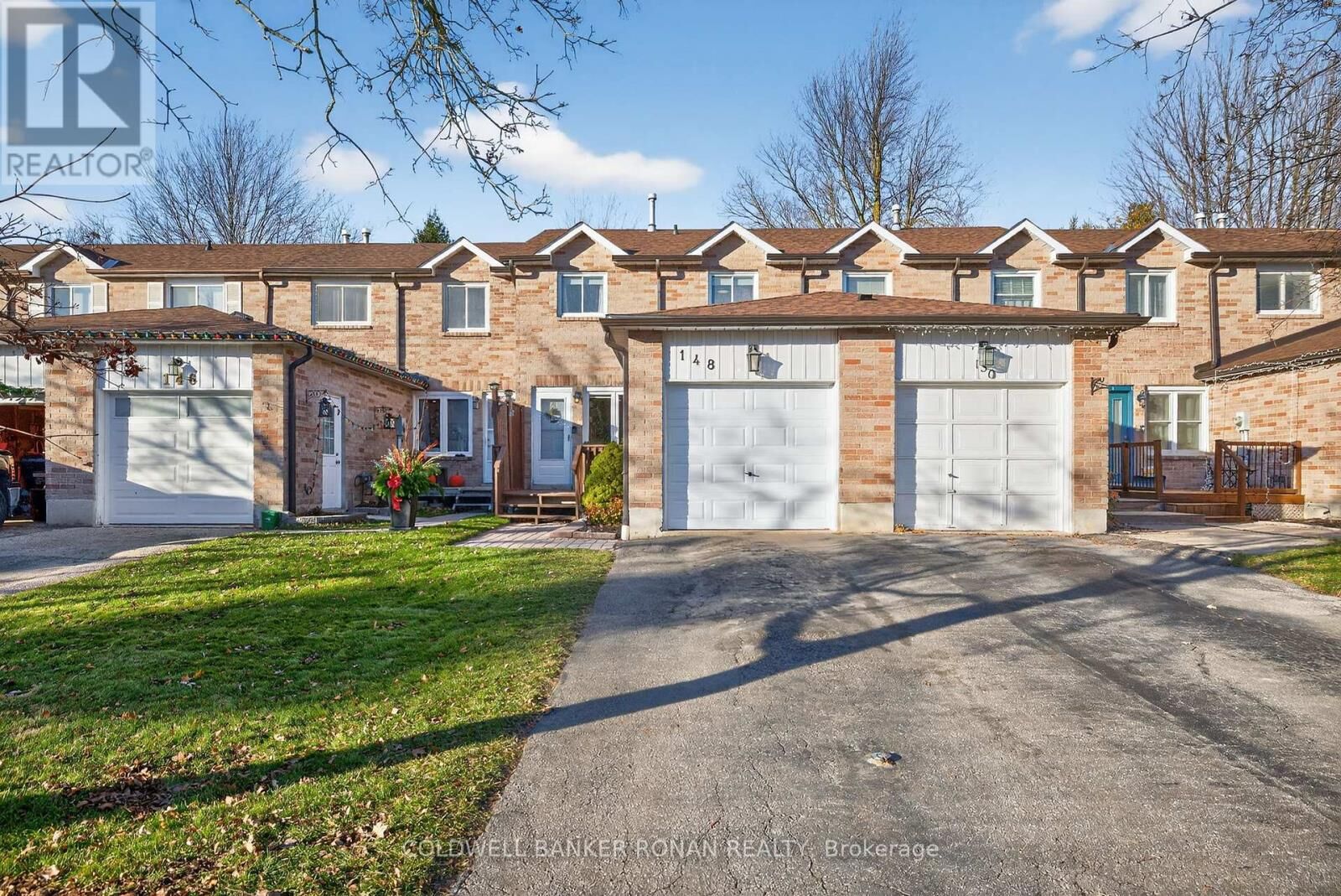 Property Photo:  148 Tupper Street East  ON L9R 1W8 