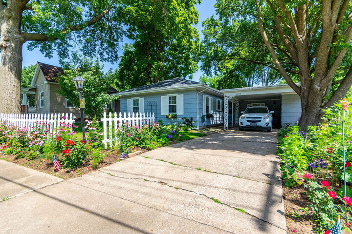 Property Photo:  1205 Pollock Rd  MO 65265 