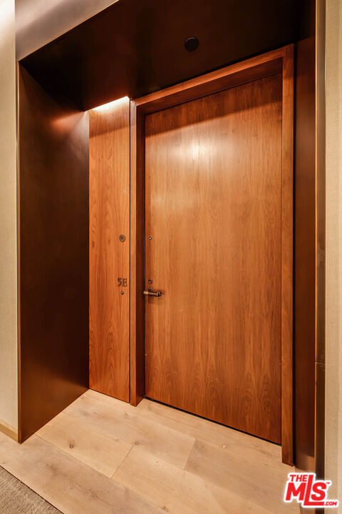 Property Photo:  8899 Beverly Blvd  CA 90048 