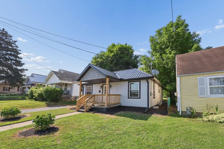 Property Photo: 411 E Ohio Street OH 43113