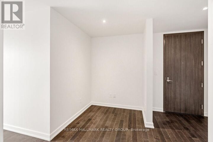 Property Photo:  300 Lisgar Street 701  ON K2P 0E2 