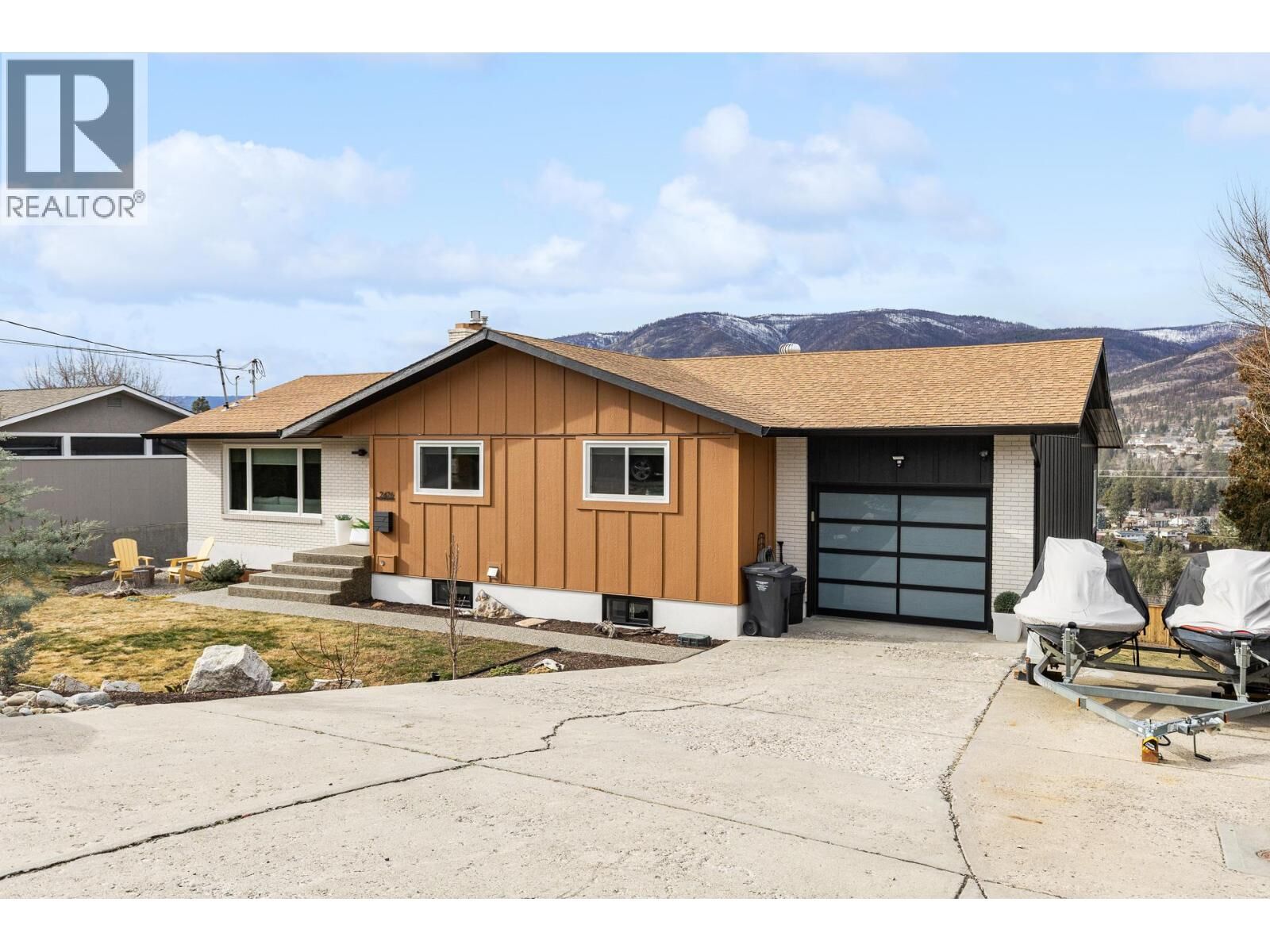 Property Photo:  2426 Collingwood Road  BC V1Z 2C2 