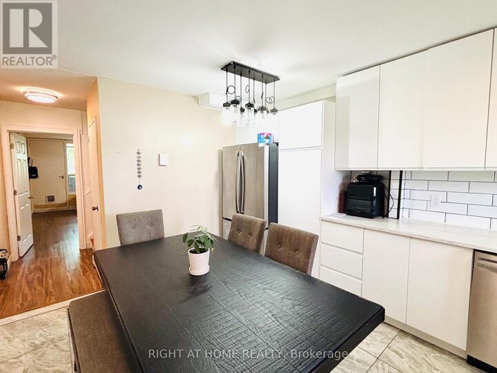 Property Photo:  95 Leeward Glenway 315  ON M3C 2Z6 