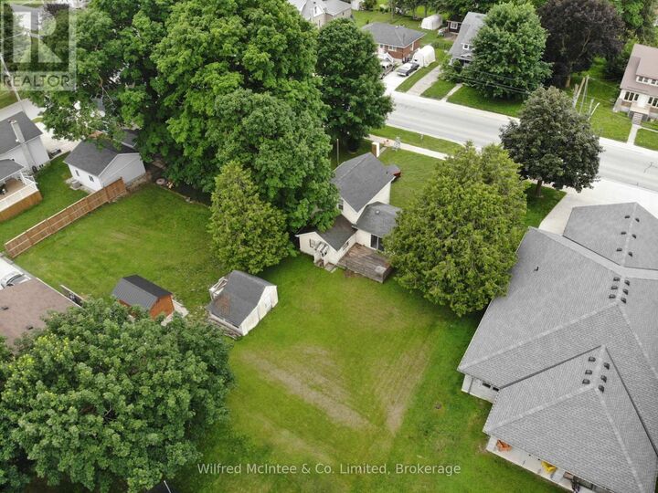 Property Photo: 43 Clinton Street South ON N0G 2S0