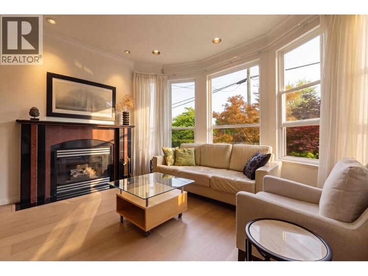 Property Photo:  888 East 30th Avenue  BC V5V 2W1 