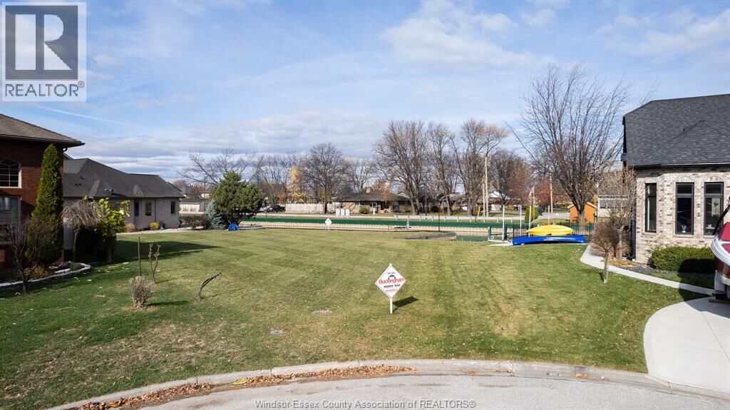 Property Photo:  256 Moceri Crescent  ON N8N 5A9 