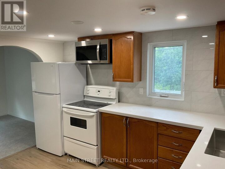 Property Photo:  161 Charlotte Street Upper  ON L3Y 3S7 