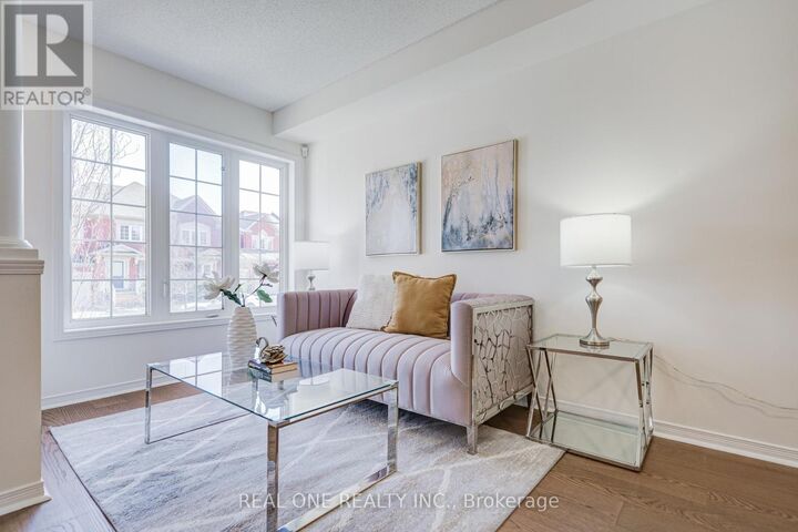 Property Photo:  65 Westcliffe Crescent  ON L4E 0S5 