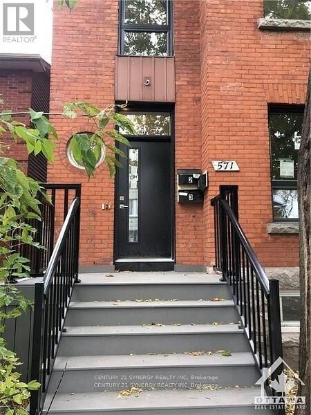 Property Photo:  571 McLeod Street 2  ON K1R 5R2 