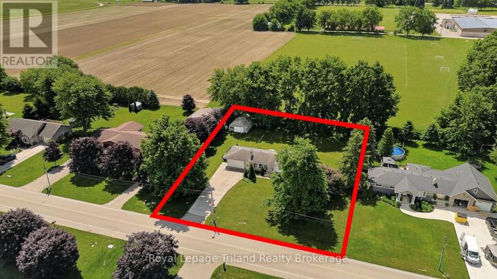 Property Photo:  9 Commissioner Street West  ON N0J 1J0 