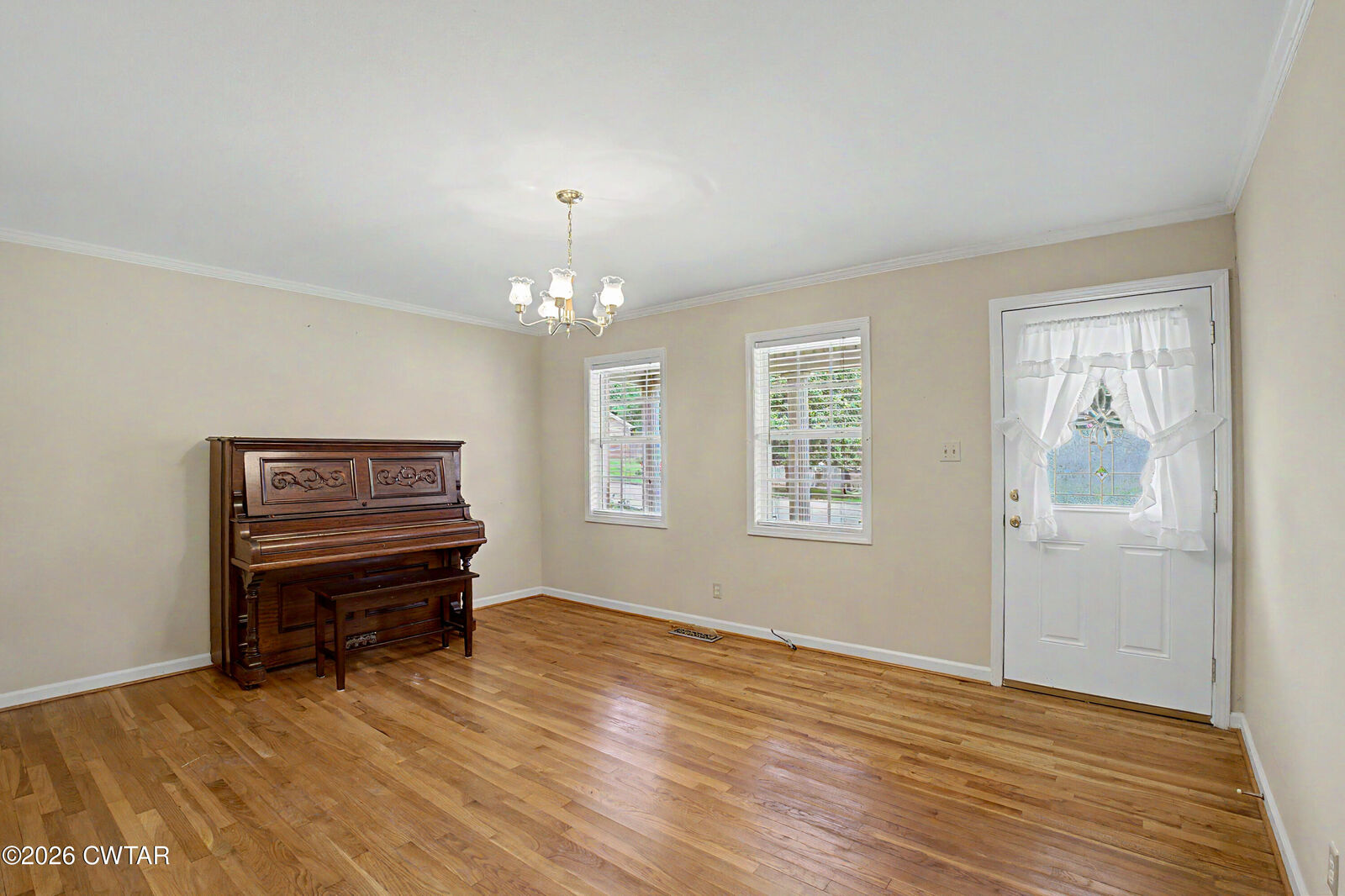 Property Photo: 951 Meadow Street TN 38012