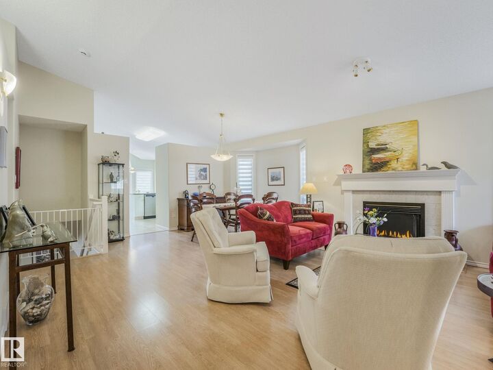 Property Photo: 122 Haddow Close NW AB T6R 2P8