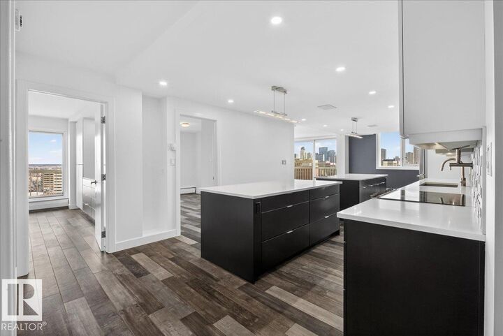 Property Photo: 9835 113 Street NW 1806 AB T5K 1N4