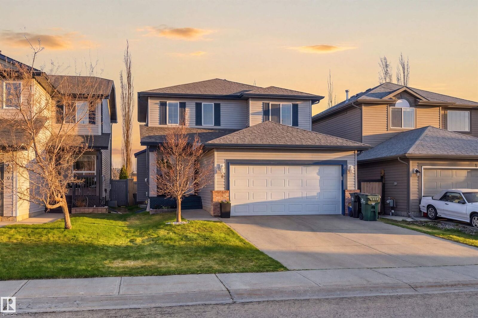 Property Photo:  5 Foxboro Run  AB T8A 6M7 