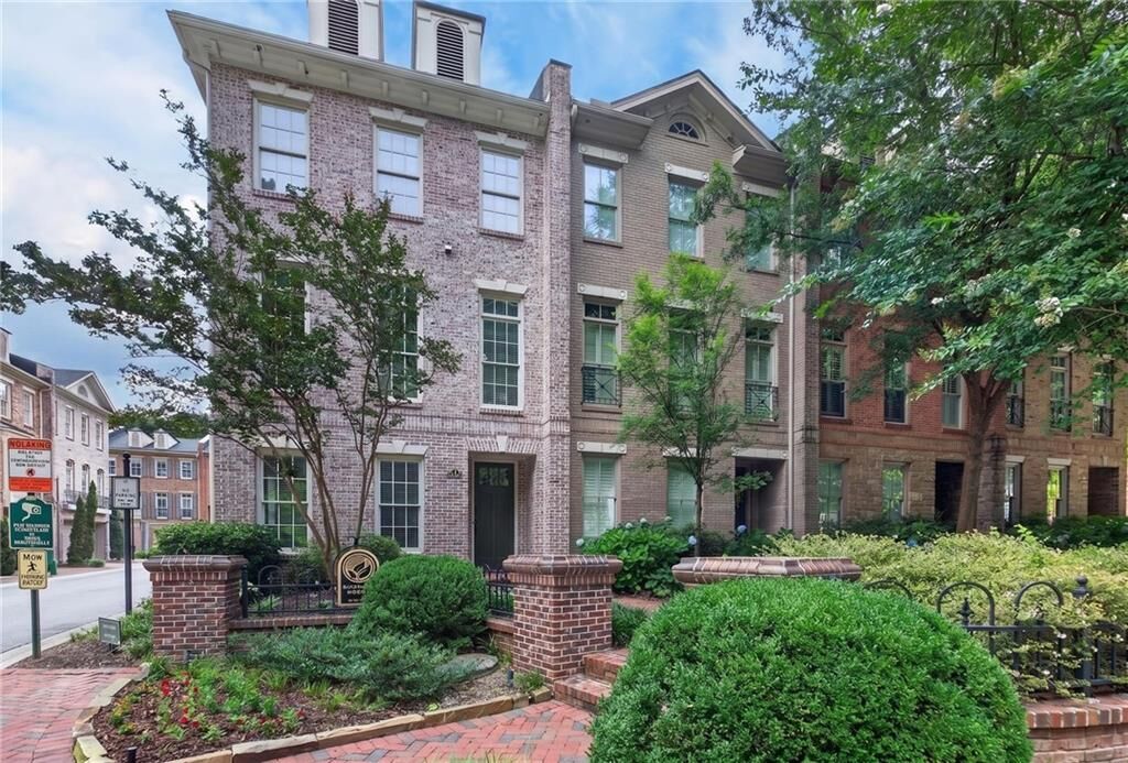Property Photo:  3 Candler Grove Court  GA 30030 