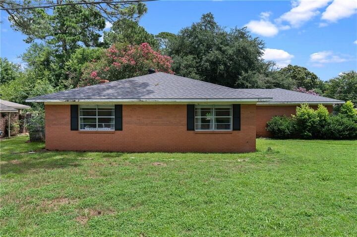 Property Photo:  943 Harling Lane  LA 71457 