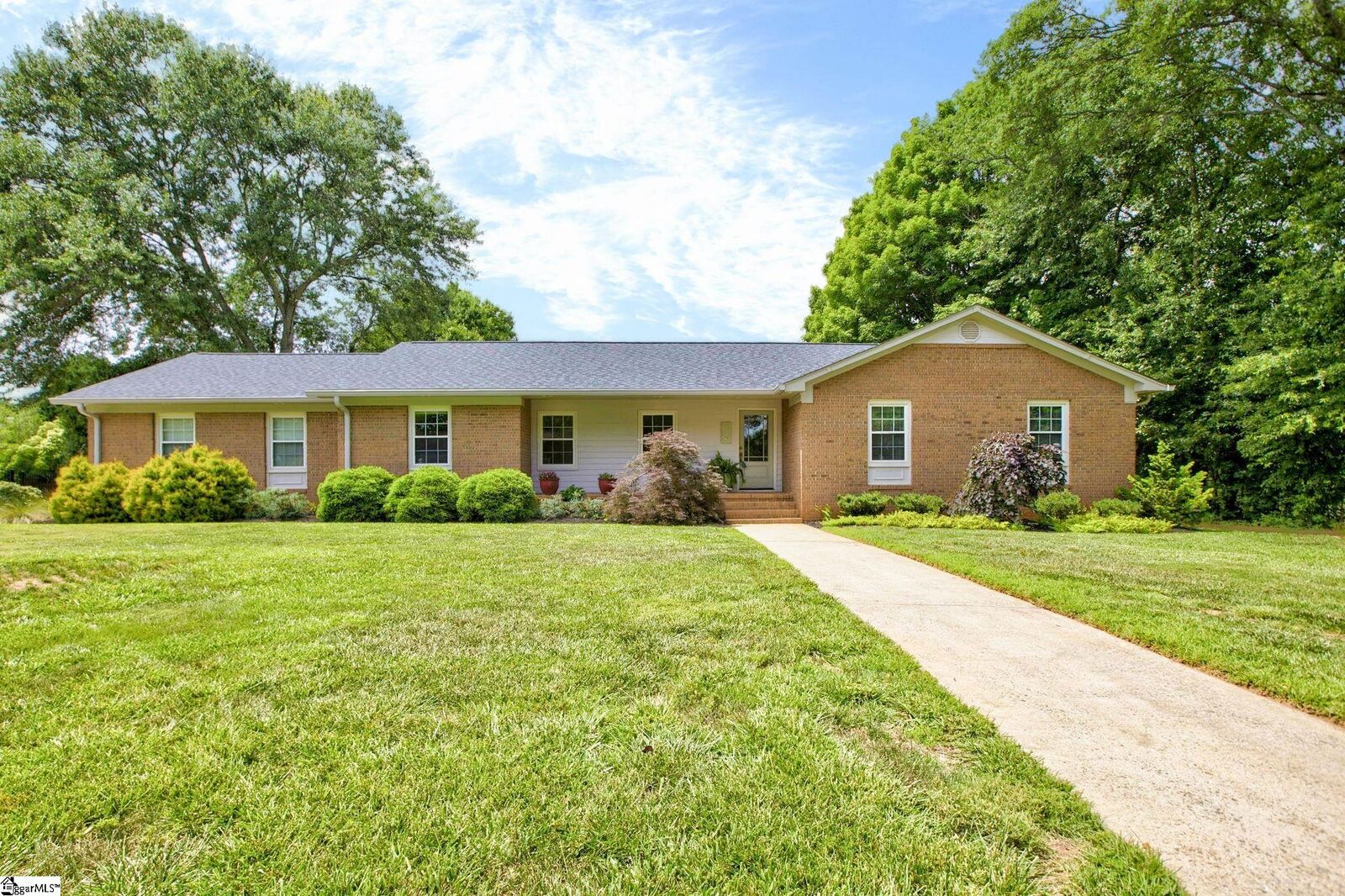 Property Photo:  110 Swindon Circle  SC 29615 