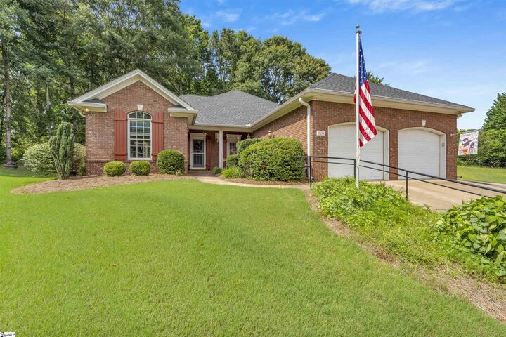 Property Photo: 726 Moonridge Drive SC 29369