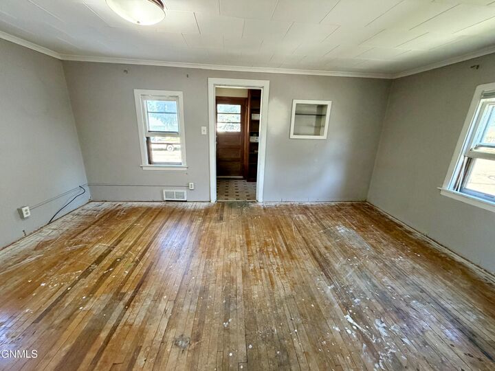 Property Photo:  501 11th Street S  ND 58504 