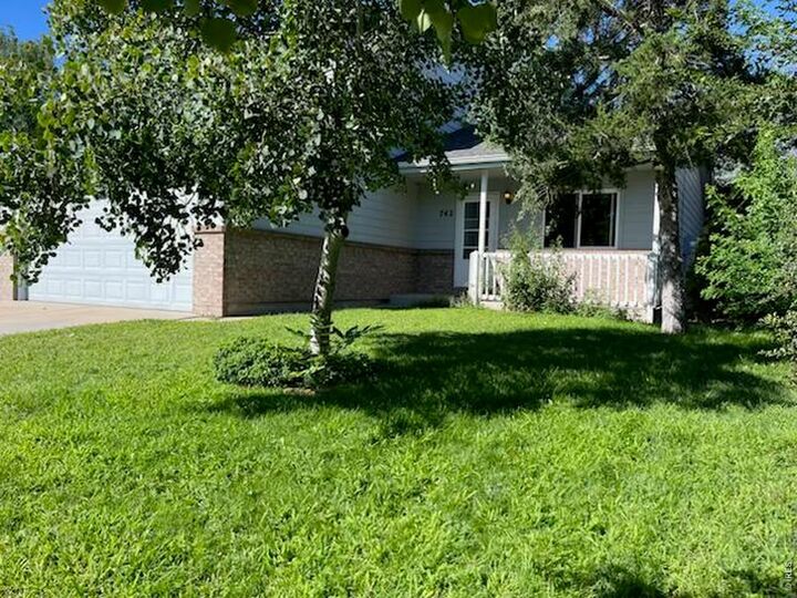 Property Photo: 742 Lilac Dr CO 80550