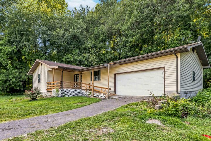 Property Photo:  3572 Echo Valley Road  KY 40740 