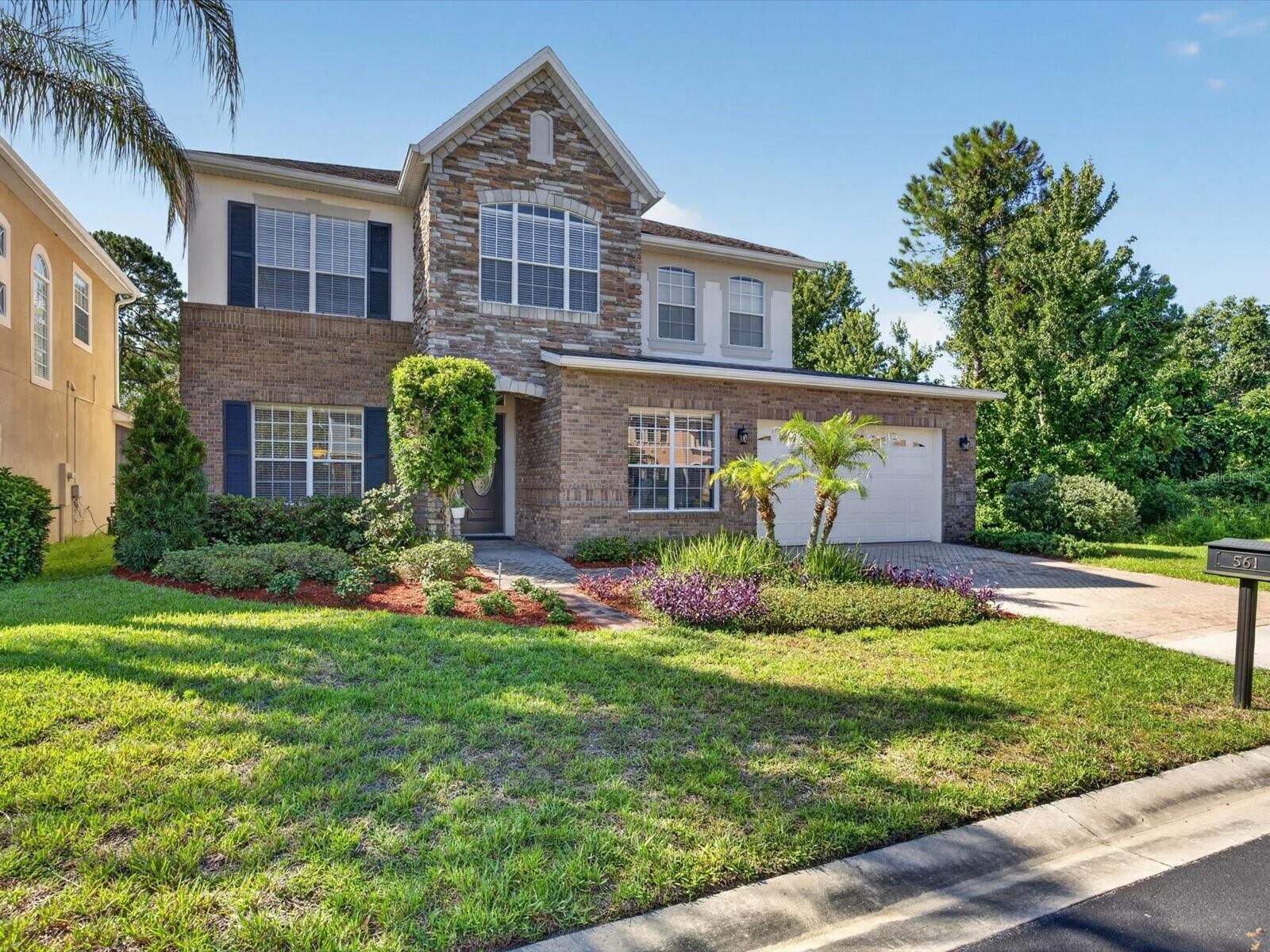 Property Photo:  561 Harriswood Court  FL 33837 