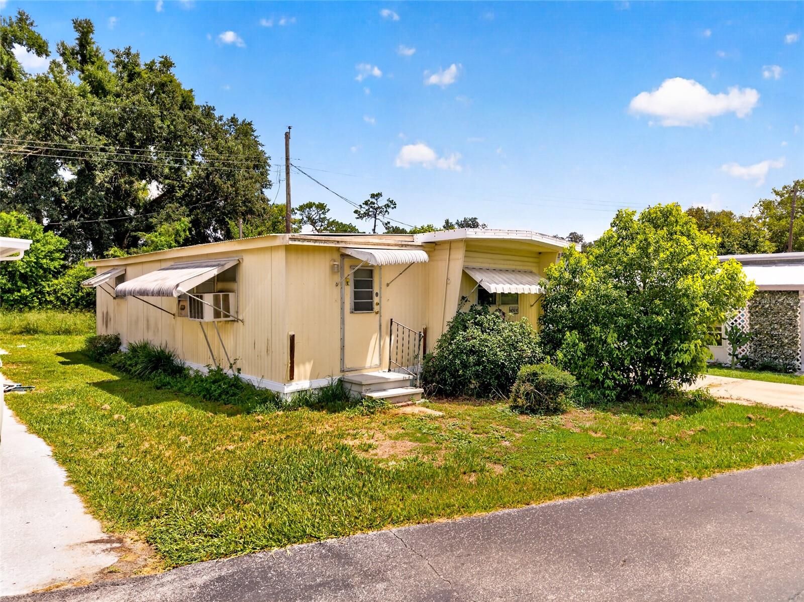 Property Photo:  37433 Ray Drive  FL 33541 