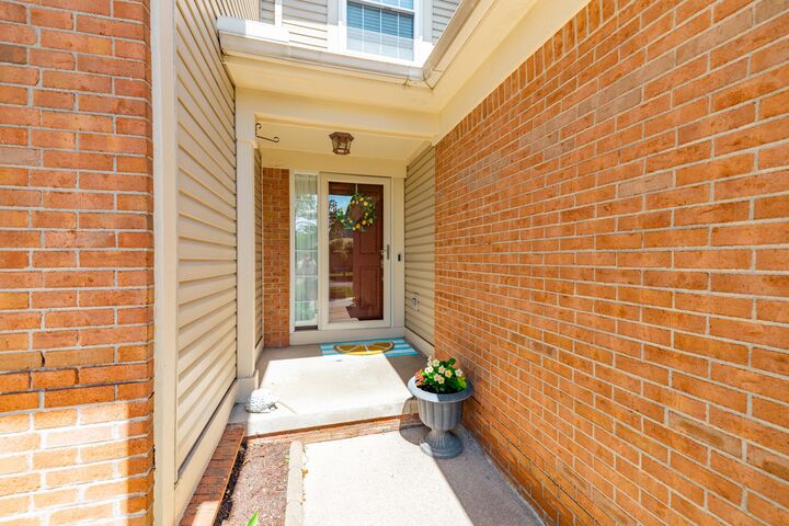 Property Photo:  5488 Elmhurst Drive  MI 48183 