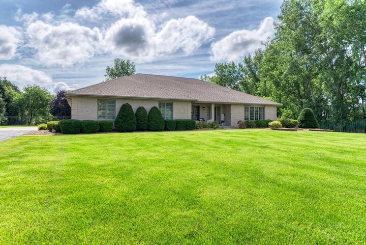 Property Photo: 24031 S Schoolhouse Road IL 60442