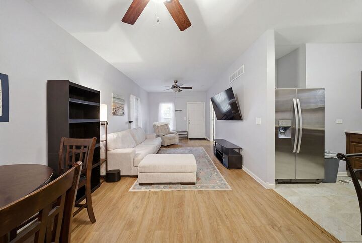 Property Photo:  122 Cross Street  IL 60506 